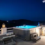 Seaview Oasis With Pool & Hot Tub بيت للعطل