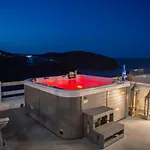Seaview Oasis With Pool & Hot Tub بيت للعطل