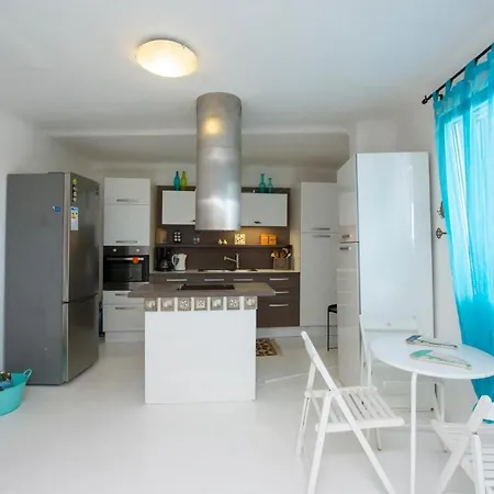 Seaview Oasis With Pool & Hot Tub Ferienhaus Merchia Beach