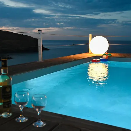 Seaview Oasis With Pool & Hot Tub